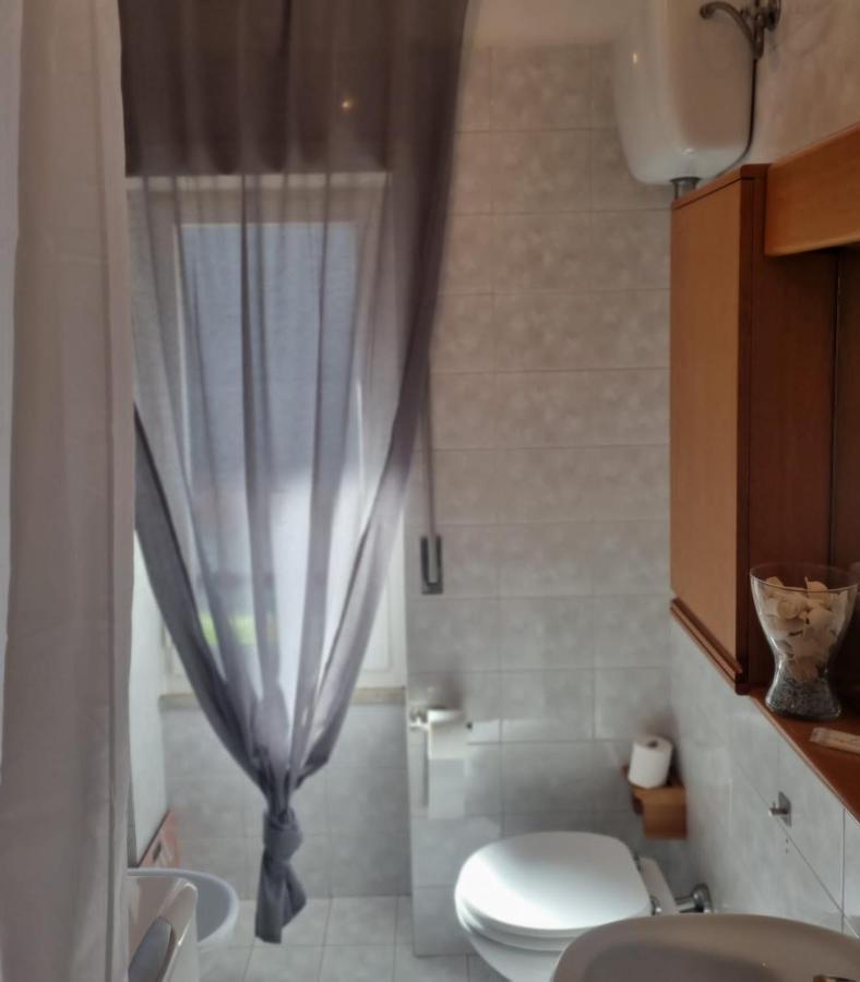 Ferienwohnung Ultimo Piano Con Parcheggio Triest Exterior foto