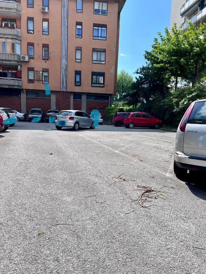 Ferienwohnung Ultimo Piano Con Parcheggio Triest Exterior foto